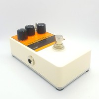 ZIPPY FUZZ PEDAL - BRASSY SEXY BALLSY CLONE ZIPPY FUZZ PEDAL - BRASSY SEXY BALLSY CLONE